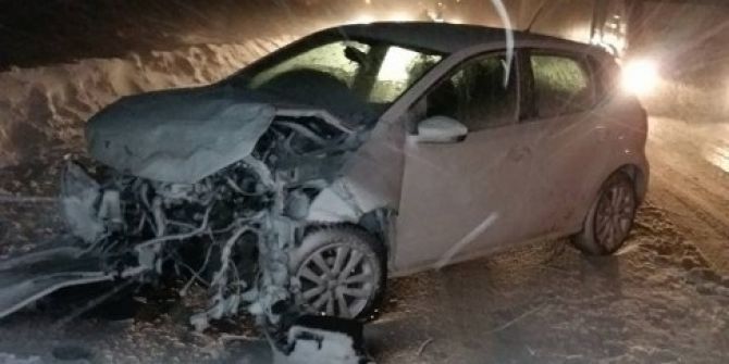 Niğde’de Kar Ve Tipi Kazaya Neden Oldu; 1 Yaralı