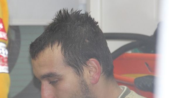 Otomobiliyle Seyhan Nehri’ne Uçan Sürücü Boğulmaktan Son Anda Kurtuldu