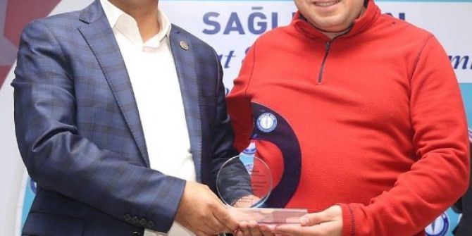 Korku Dolu Bakışlar Ödül Getirdi