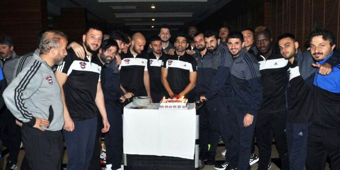 Muhammet Demir’e Doğum Günü Kutlaması