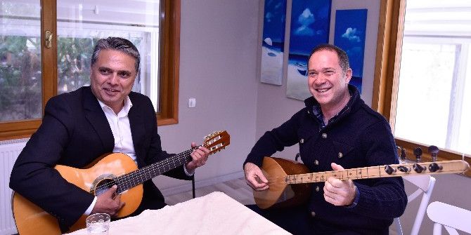 Başkan Uysal Ve Sümer Ezgü’nün Türkü Buluşması
