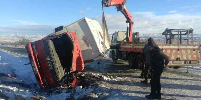 Gülşehir’de Trafik Kazası 3 Yaralı