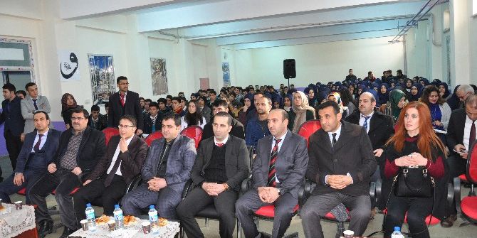 Bulanık’ta “Din Bilimleri Ve Felsefe” Konferansı