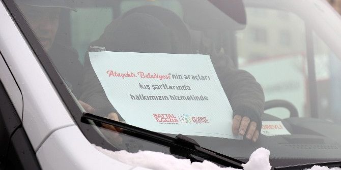 Ataşehir Belediyesi Karda Kalanları Evlerine Ücretsiz Ulaştırıyor