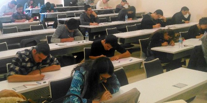 Bilgi Koleji Öğrencileri Ygs Heyecanını Hkü’de Yendi