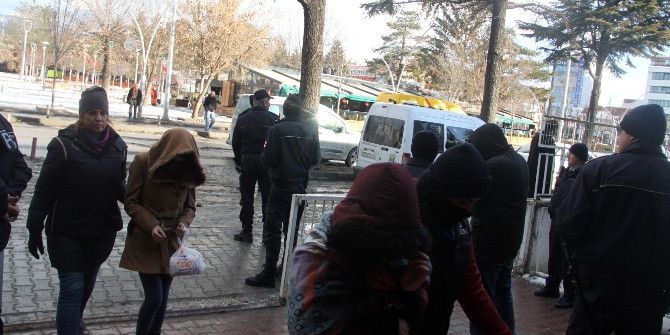 Bolu’da Pkk Operasyonunda 12 Öğrenci Adliyeye Sevk Edildi