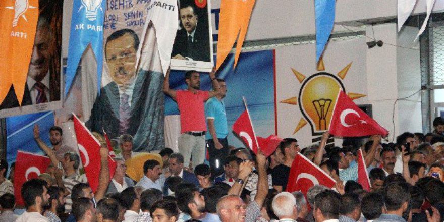 Diyarbakır’da Demokrasi Nöbeti Sürüyor