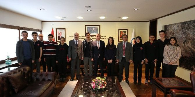 Öğrencilerden Başkan Zolan’a Hocalı Teşekkürü