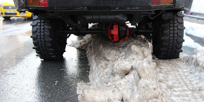 Kar Bitti Geriye Pisliği Kaldı