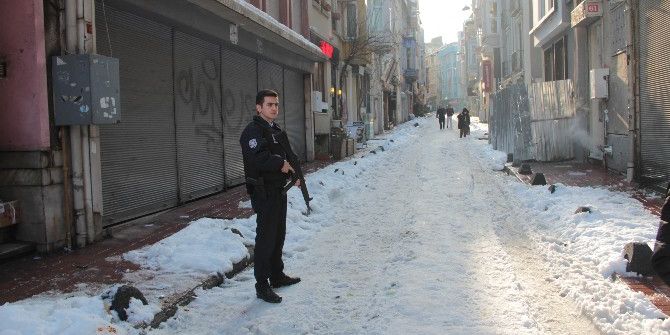 Beyoğlu’nda Rehine İddiası Polisi Hareket Geçirdi