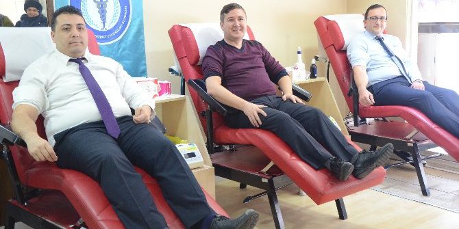 Sağlık-sen Üyelerinden Kan Bağışı Kampanyasına Destek