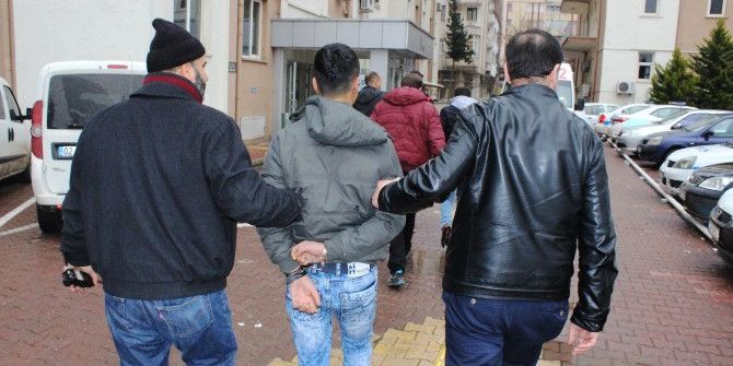 7 İş Yerini Soyan 3 Şahıstan 2’si Tutuklandı
