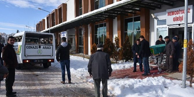 İkizler Ve Anneleri Göz Yaşları İçinde Defnedildi