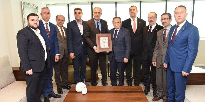 Voleybol Federasyonu’ndan Başkan Uğur’a Ziyaret