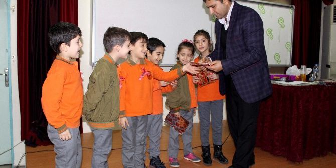 Minik Öğrencilerin Okuma Sevinci