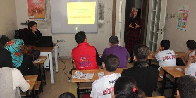 Yenişehir Gençlik Merkezinden Veremle Savaş Semineri