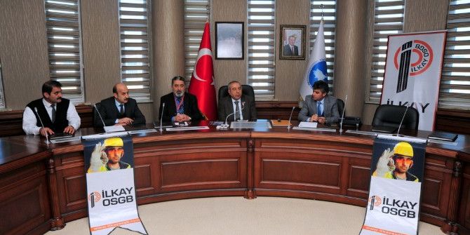 Yyü’de Sertifika Dağıtım Töreni