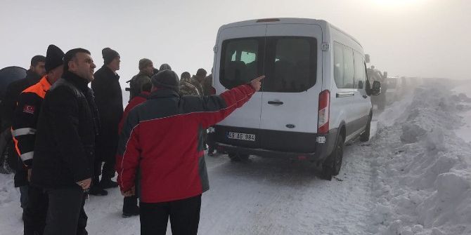 Çığ Altında Kalan Vatandaş Ağır Yaralı Olarak Kurtarıldı