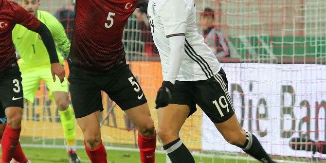 Fenerbahçeli Eski Oyuncu Merih Demiral, Sporting Lizbon’da