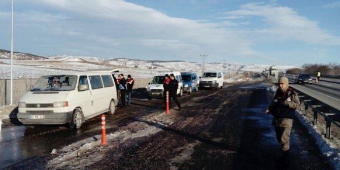 Bozüyük Jandarması Sağlıksız Gıdaya Geçit Vermedi