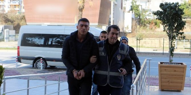 Alanya’da Silahlı Saldırı Şüphelileri Teslim Oldu
