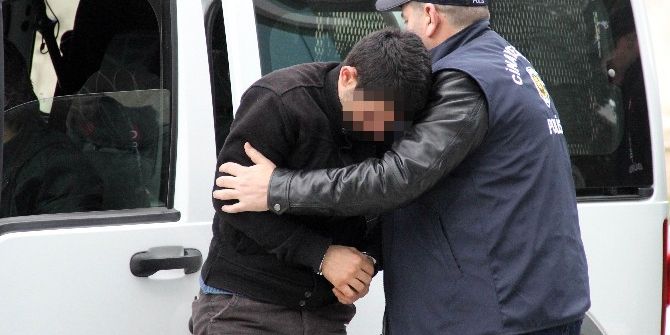 Kız Arkadaşına Laf Attığı İddiasıyla Askeri Vuran Gence 4 Yıl 2 Ay Hapis