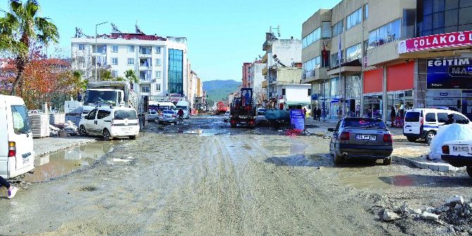 Dalaman’da Atatürk Caddesi Yenileniyor