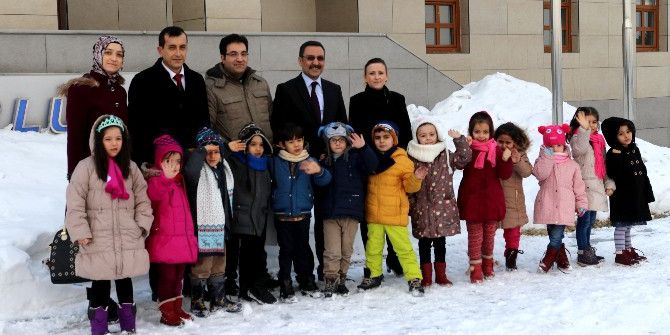 Minik Öğrenciler Ağrı İbrahim Çeçen Üniversitesini Gezdi