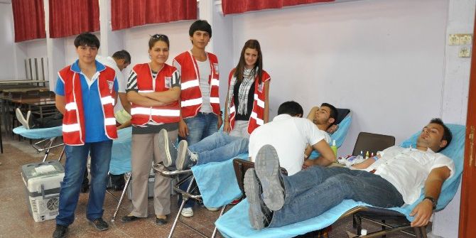 Türk Kızılayı Soma’da Kan Bağışı Hareketi Başlattı