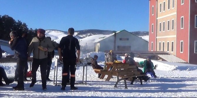 Sarıkamış Cıbıltepe Kayak Merkezi’ne Yoğun İlgi
