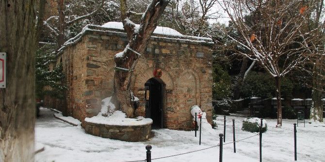 Selçuk’ta, Karla Kaplanan Tarihi Yerler Birer Tabloya Dönüştü