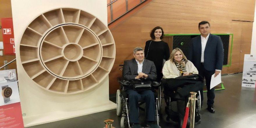 Genç Mucitlerden Engellilere Özel, Erişimi Kolay ’Dönen Kitaplık’