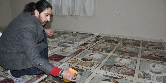 Osmanlı Padişahlarının Mozaik Tablosunu Yaptı