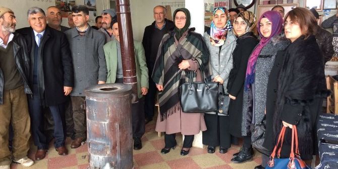 Ak Parti Teşkilatları Yeni Anayasa Ve Referandumu Anlattı