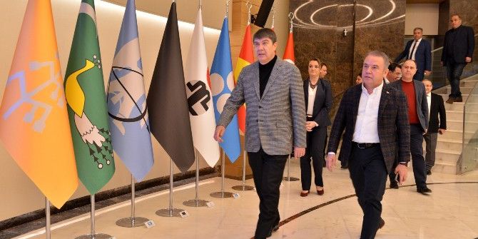 Başkan Böcek’ten Türel’e ‘Hayırlı Olsun’ Ziyareti