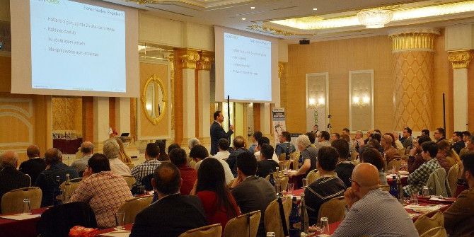 İzmir’de Ücretsiz Finans Eğitimi Başlıyor