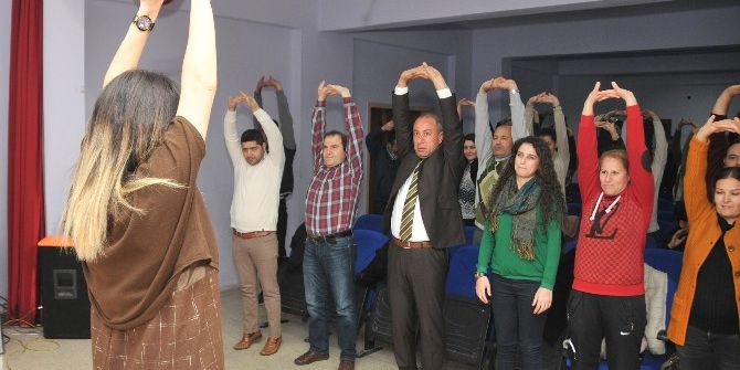 Doğru Duruşun Formülü: Göğüs, Baş Ve Omuzlar Dik