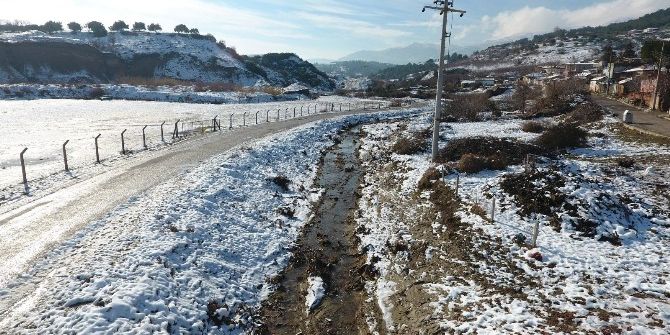 Dere Temizliği Aşağıçobanisalıları Sevindirdi