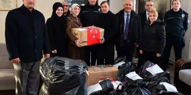 Kent Konseyi’nden Kahramanlara Sevgi Paketi