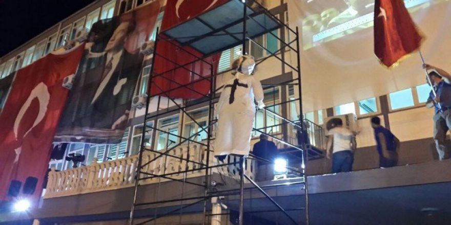 Fettullah Gülen Temsili Olarak İdam Edildi