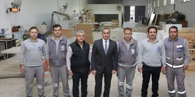 Antalya Büyükşehir Kendi Mobilyasını Üretiyor