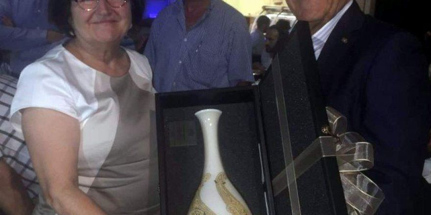 İncire 40 Yılını Veren Profesöre Vefa