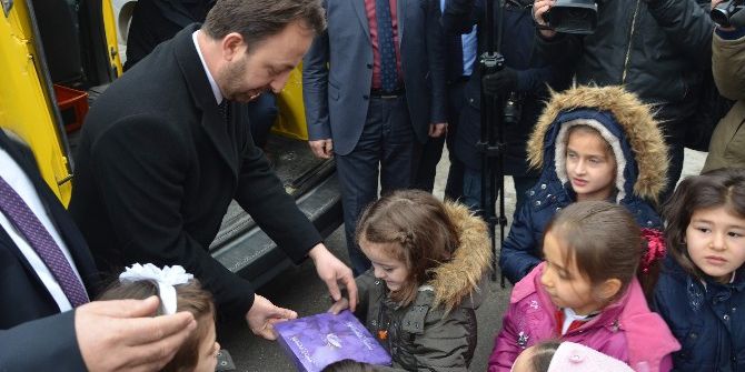 İlköğretim Öğrencilerinden El-bab’daki Askerlere Lokum Ve Mektup