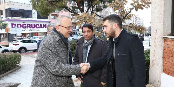 Başkan Ergün Gazetecilerin Yanında