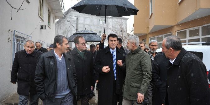 Dündar Vatandaşları Dinledi