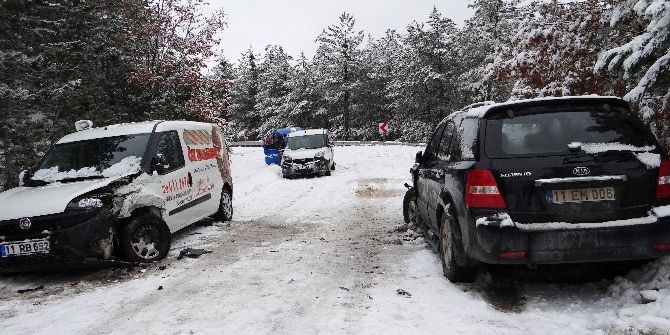 Bilecik’te Trafik Kazası: 2 Yaralı