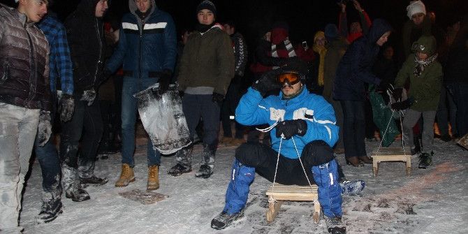 Belediyeden Gençlere Kar Keyfi