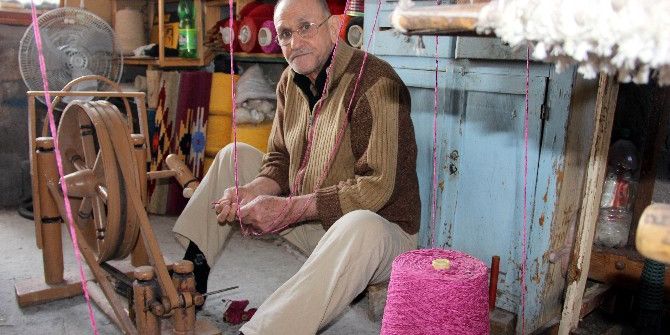 12 Metrekareden Dünyaya Açılan Kilim