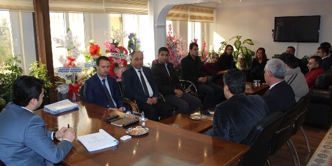 Samsat Kaymakamı Yıldırım: "Geleceğimiz Öğretmenlerin Elinde Şekillenecek"