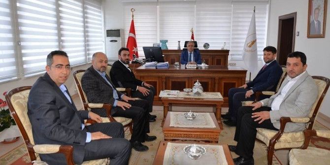 Ahmet Eşsiz: Bir Ülke Mühendis Ve Mimarlarının Omuzlarında Yükselir